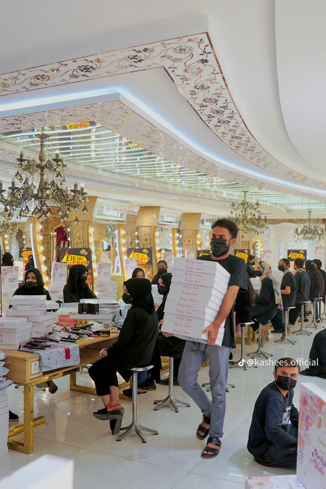 Kashee's Bridal Kit Studio Limited Time Offer All Makeup In Deal